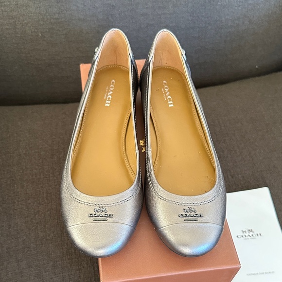 Coach Metallic Silver Women's Loafers size 6 - Picture 1 of 9